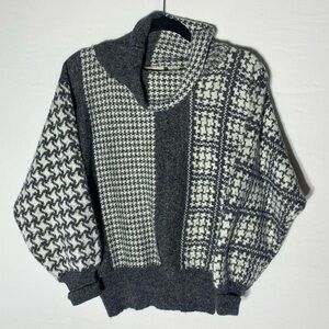 Vintage Snazzie Grey Cream Houndstooth Knit Dolman Sleeve Cowl Neck Sweater M